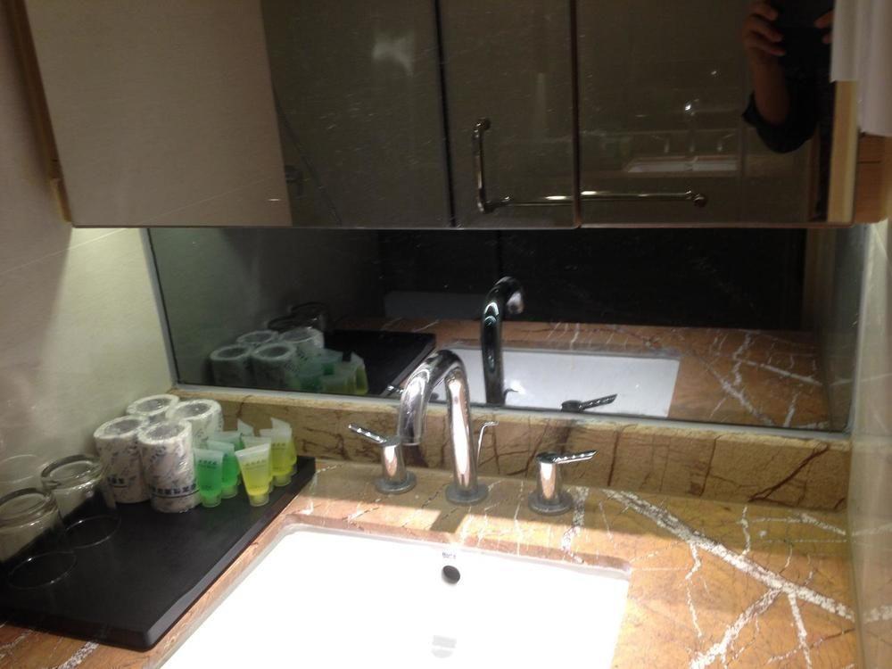 Yichao Apartment Hotel กวางโจว ภายนอก รูปภาพ